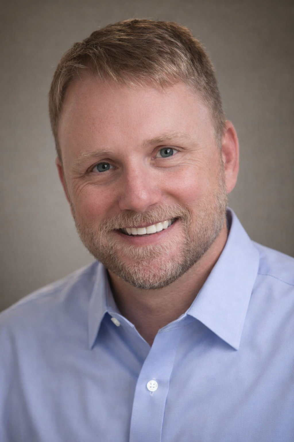 Black and white picture of Alan Martin