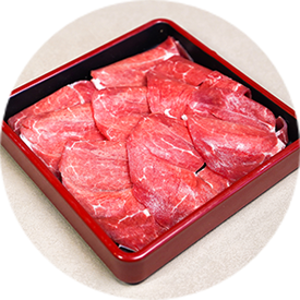 Beautifully arranged platter of fresh meat of wagyu-brisket