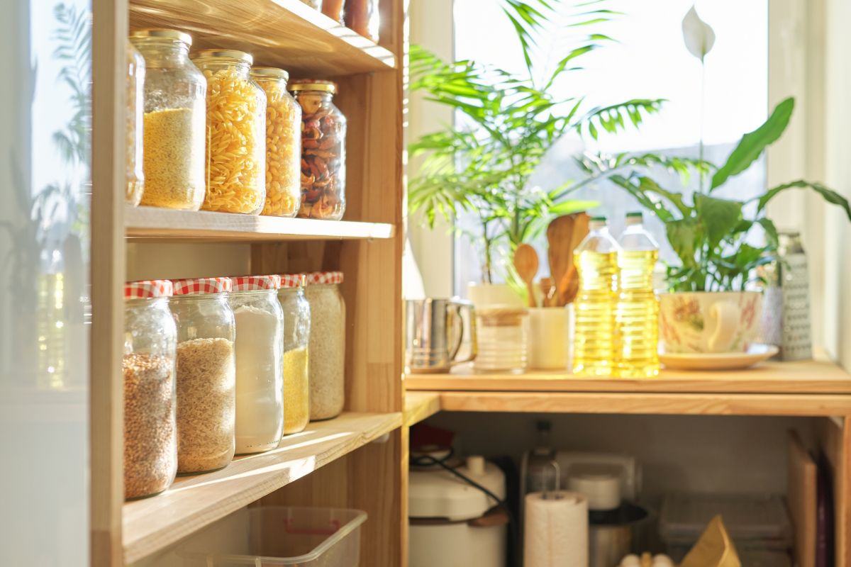 the-ultimate-pantry-purge-how-to-clear-the-clutter-and-organize-your-food-haven