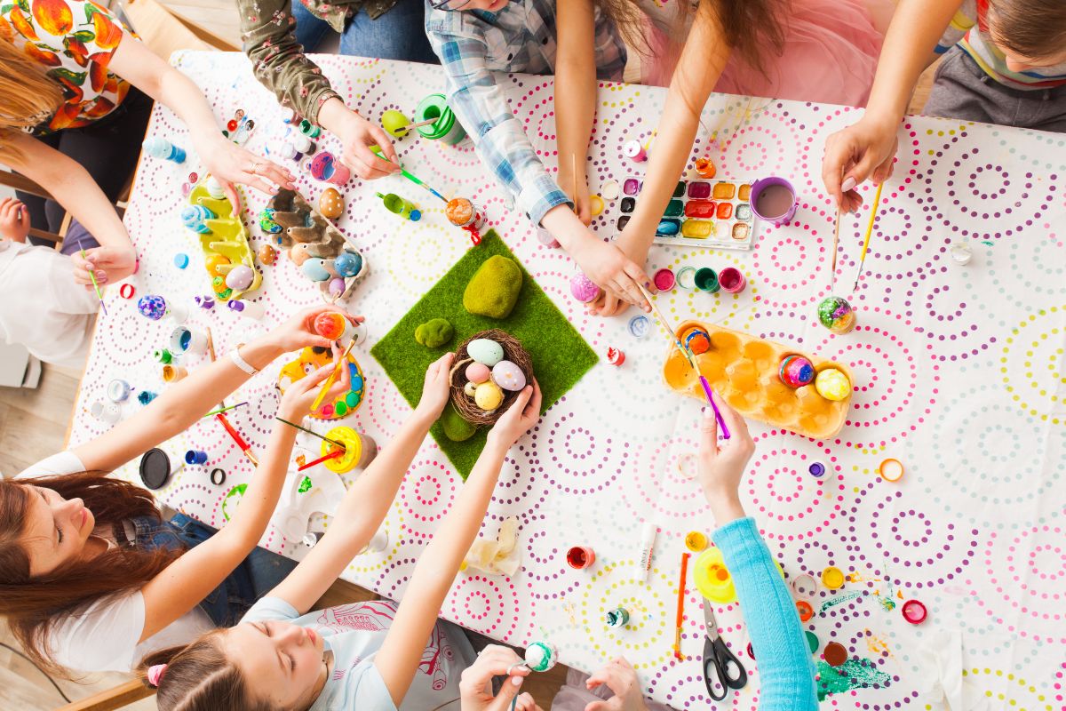 10-creative-ways-to-celebrate-coloring-day-with-kids