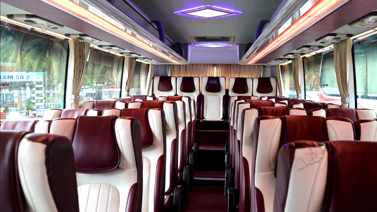 Không gian xe rộng rãi và thoải mái