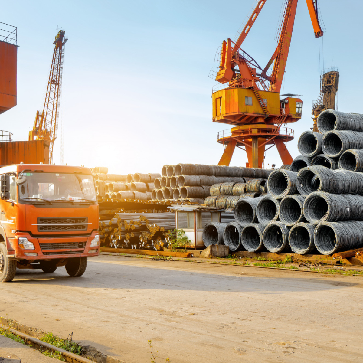 ¿Cómo reducir costos en obra con renta de maquinaria industrial?