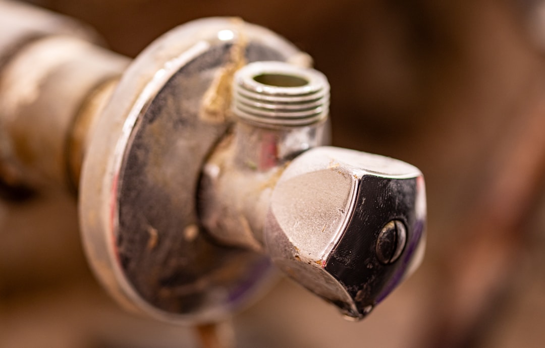 How to Prevent Scale Buildup Clogging Tankless Water Heater Components
