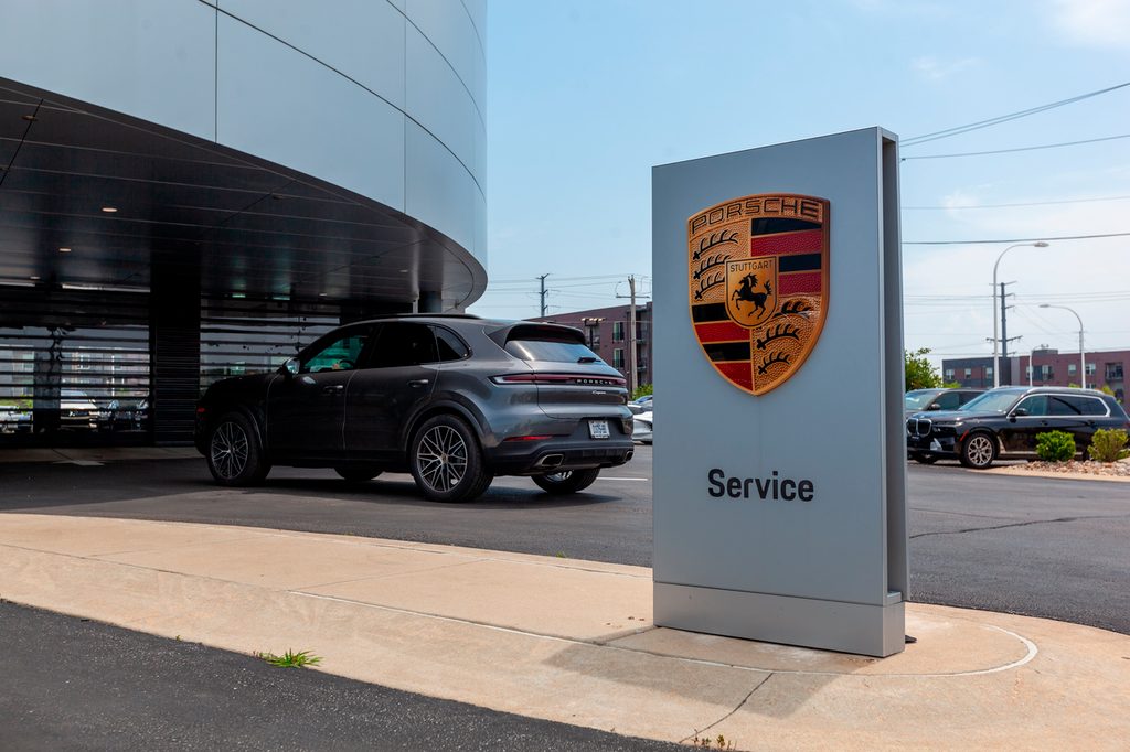 End of Summer Porsche Service Tips checklist | indiGO Auto Group