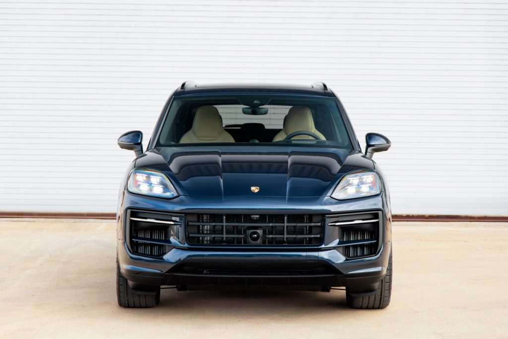 Luxury car 2026 luxury suvs