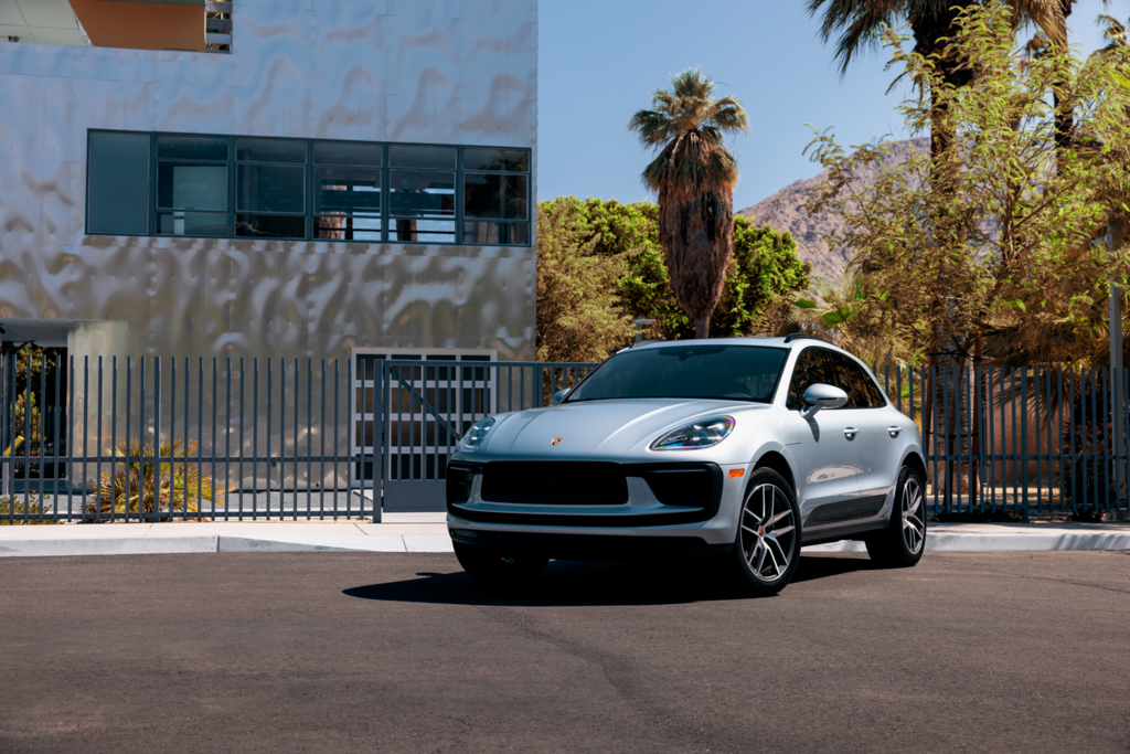 Porsche Macan gasoline 2026