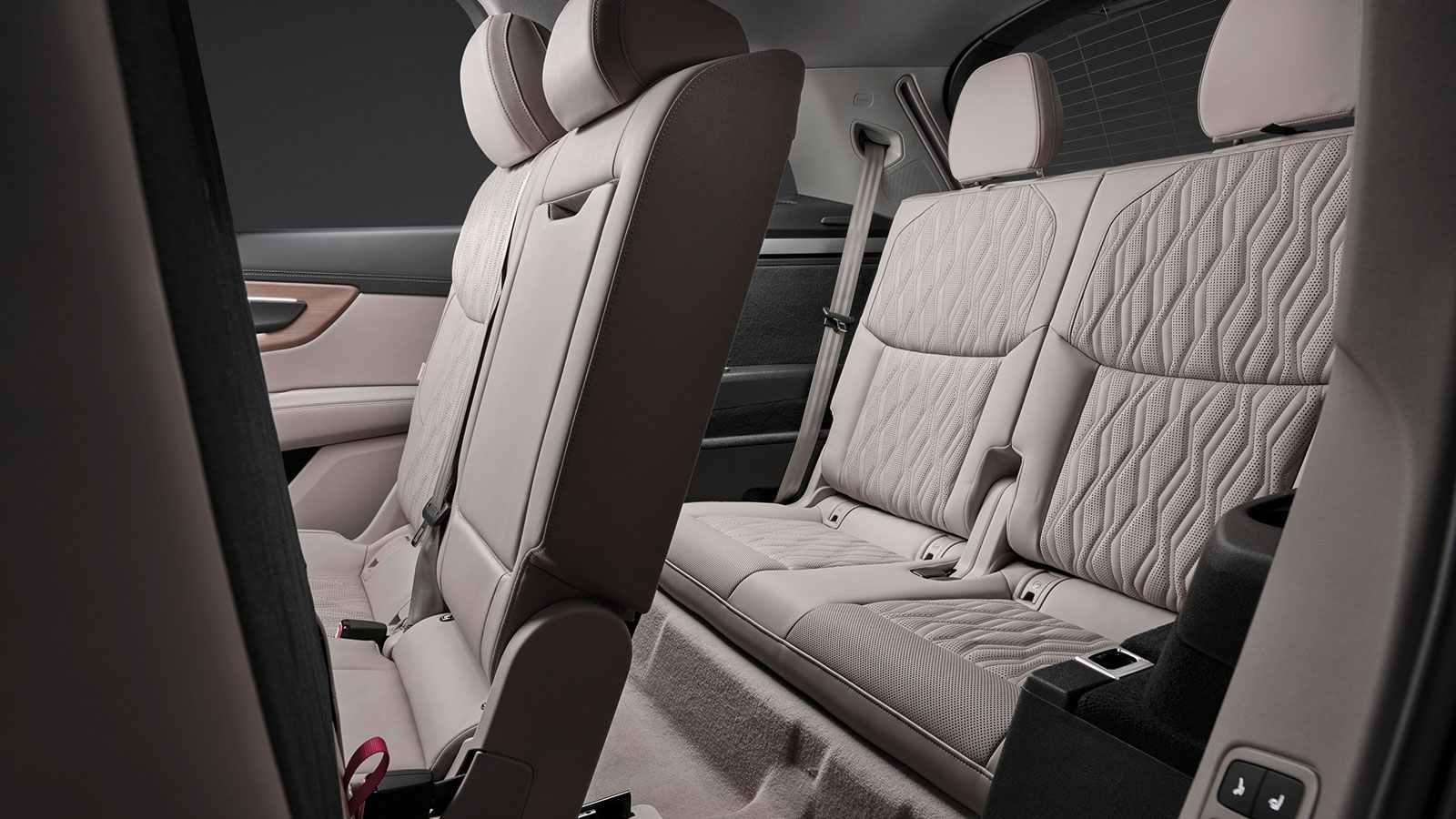 2027 Audi Q7 length