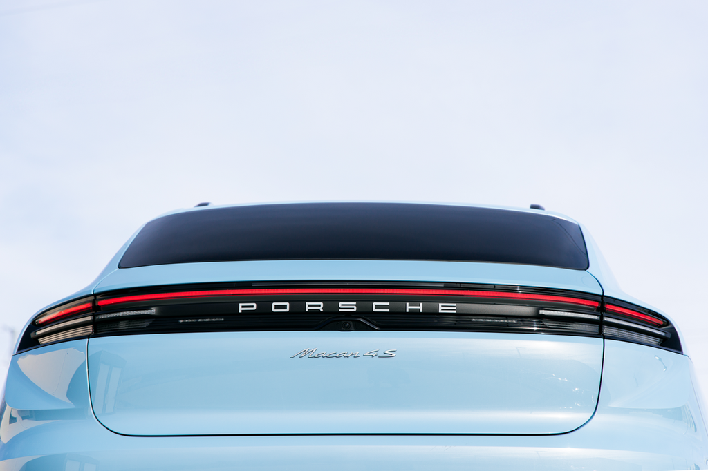 Build your Porsche macan