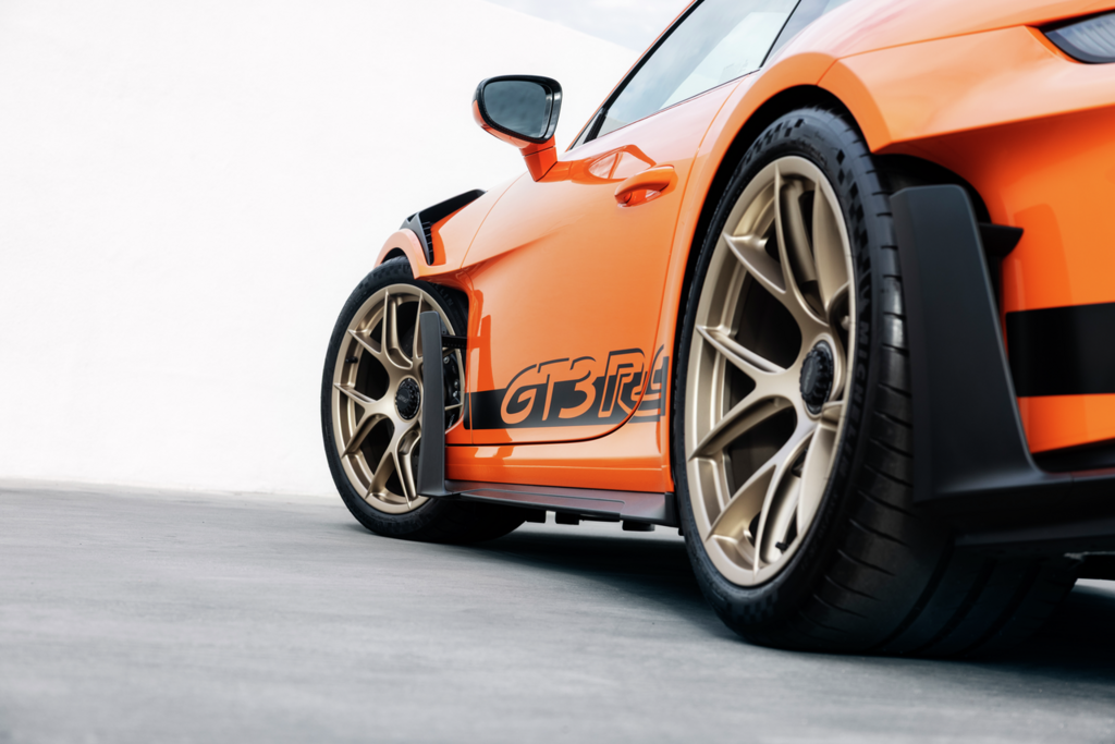 Build your Porsce 911 GT3 RS