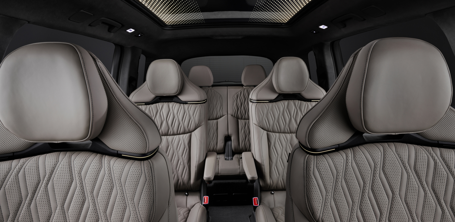 2027 audi q9 interior