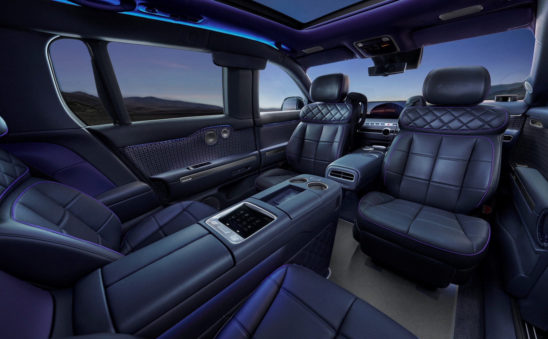 2028 Genesis GV90 interior