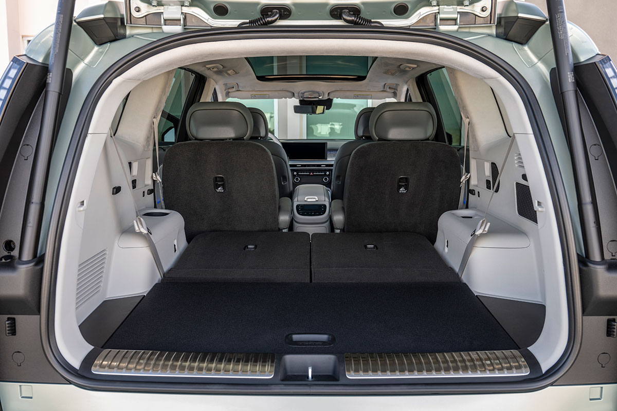 Hyundai IONIQ 9 interior