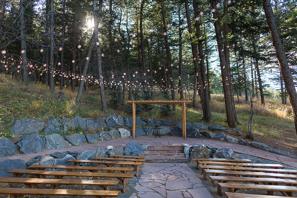 Romantic outdoor wedding venue in Colorado