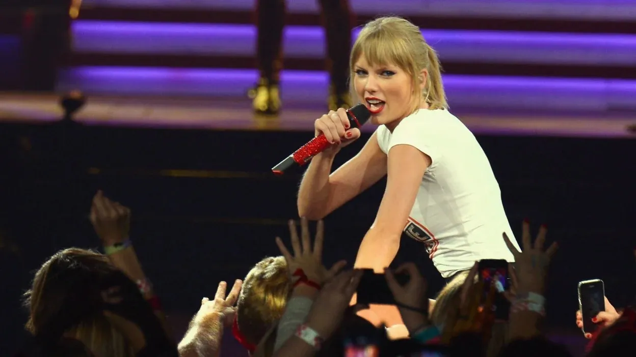 If you like Taylor Swift's music, you might enjoy these books