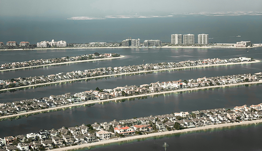 What Is It Like to Live in Palm Jumeirah?