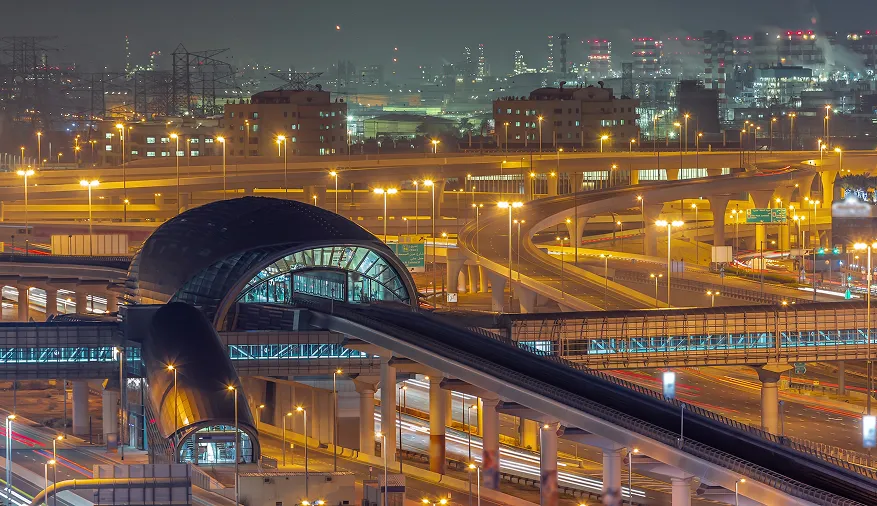 Dubai metro modern areas