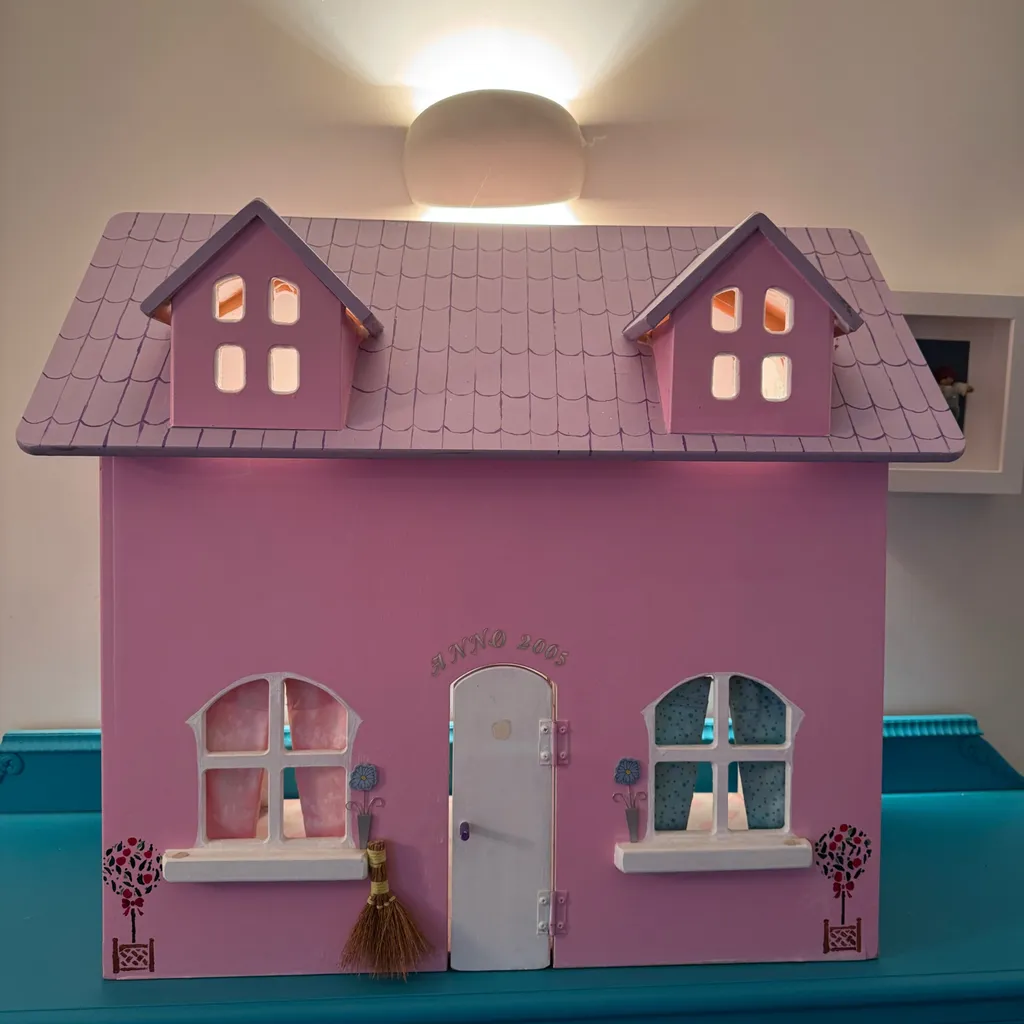 Kenzie's dollhouse