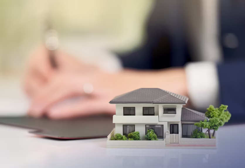 Real Estate Lawyer SEO: How to Rank #1 & Win More Closings [2026 Guide]