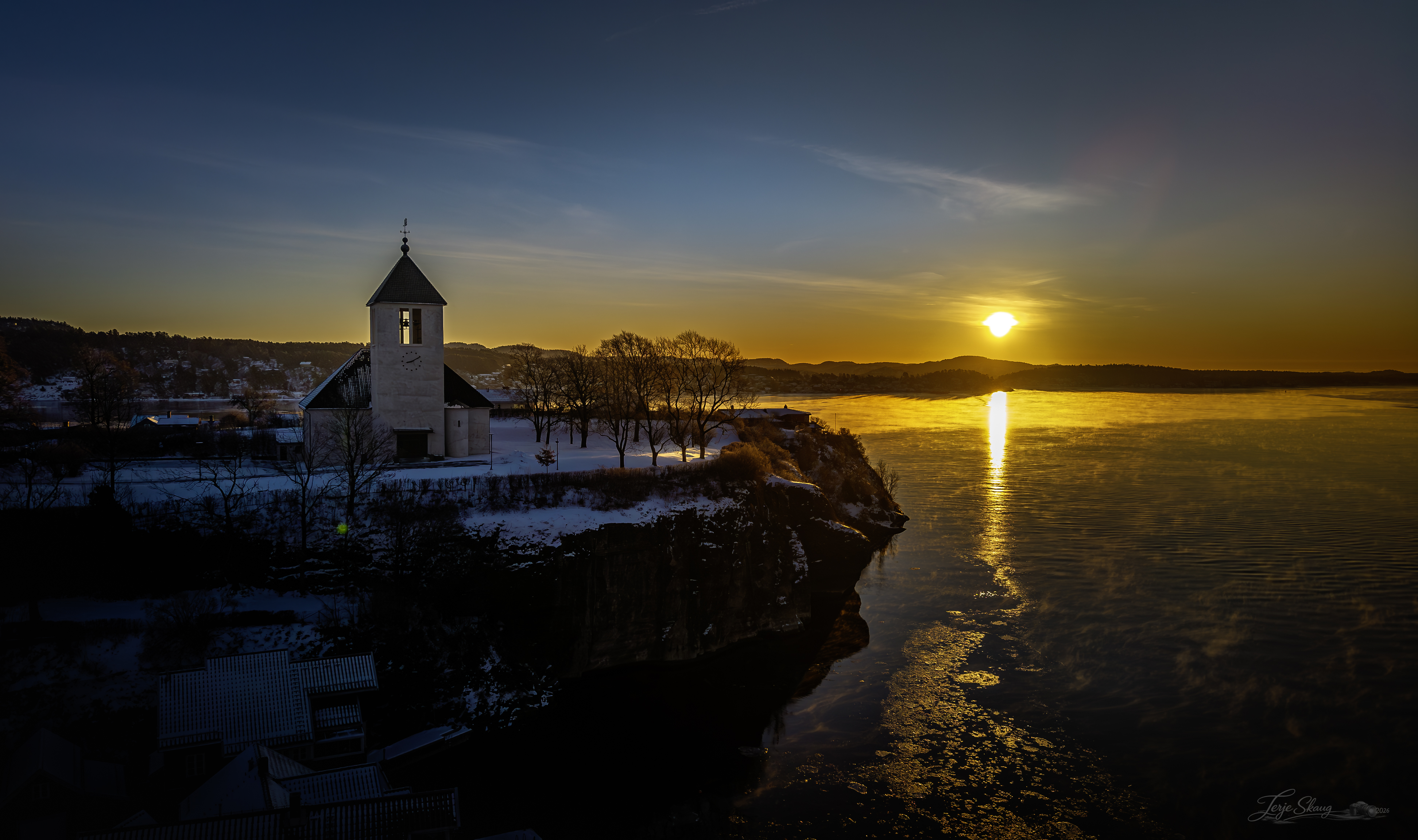 Brevik kirke sunrise