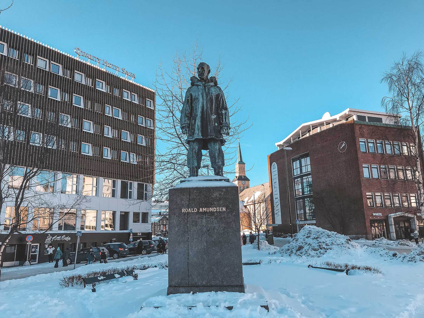 In the Footsteps of Roald Amundsen