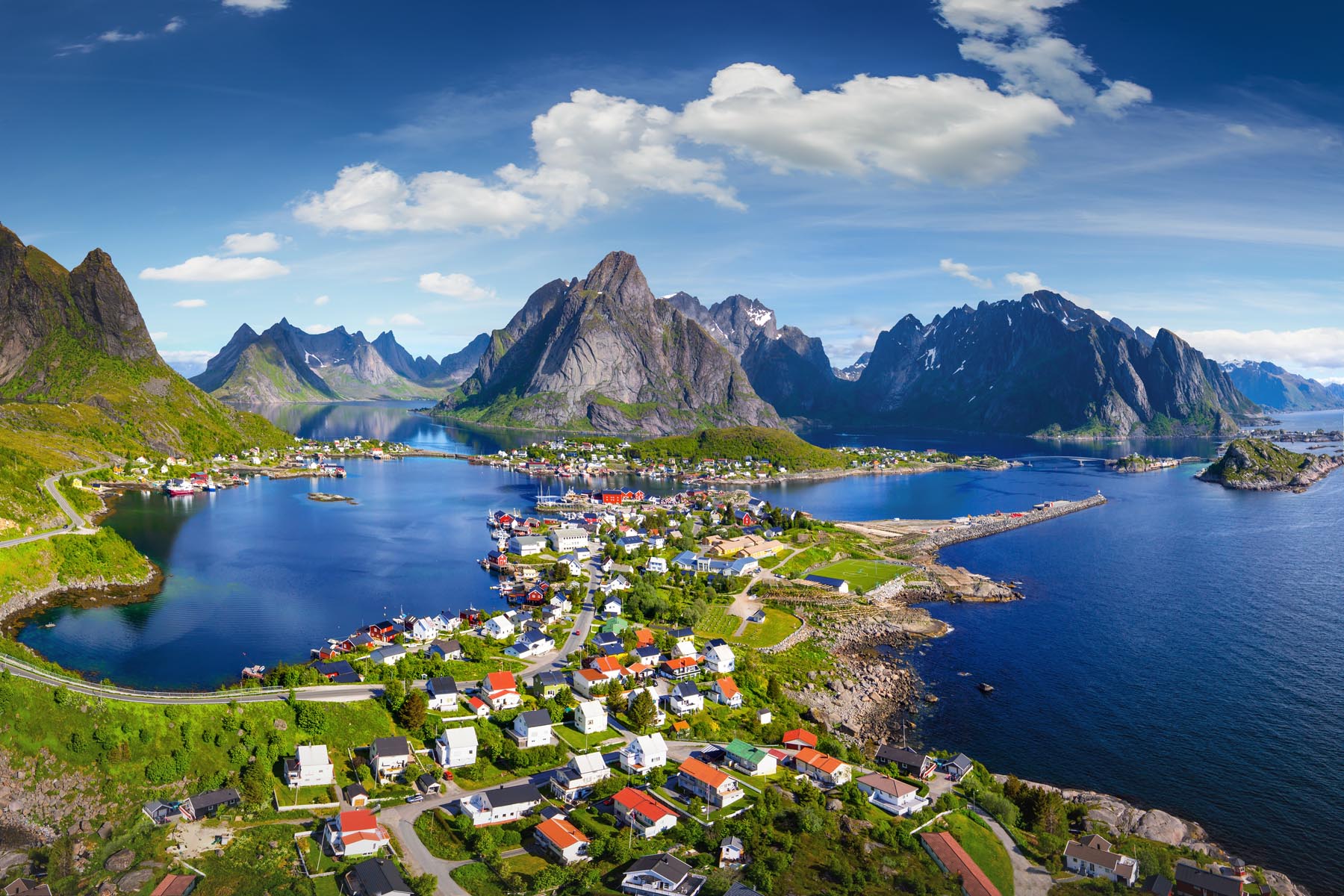 Come to Lofoten by bus for an out of this world experience