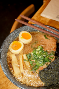 Ambiance — Yatai Ramen Montparnasse