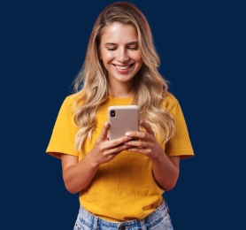 Image of a happy customer receiving exceptional customer support powered by Lacy's AI, showcasing Lacy’s ability to provide personalized, real-time assistance. The customer’s satisfaction highlights Lacy’s commitment to delivering seamless, AI-driven support that enhances the customer experience.