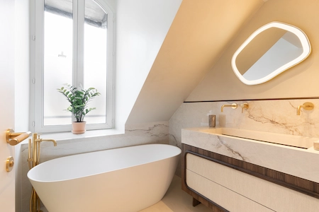 Salle de bain baignoire luxe