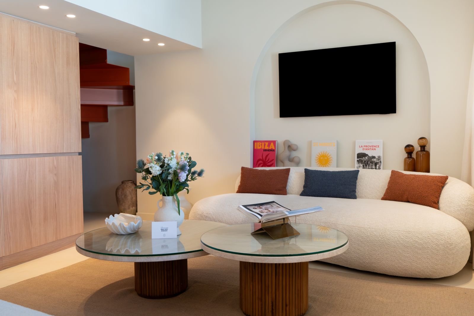 Chambre moderne avec literie haut de gamme – Séjour en famille ou corporate avec Maison Galante à Marseille.