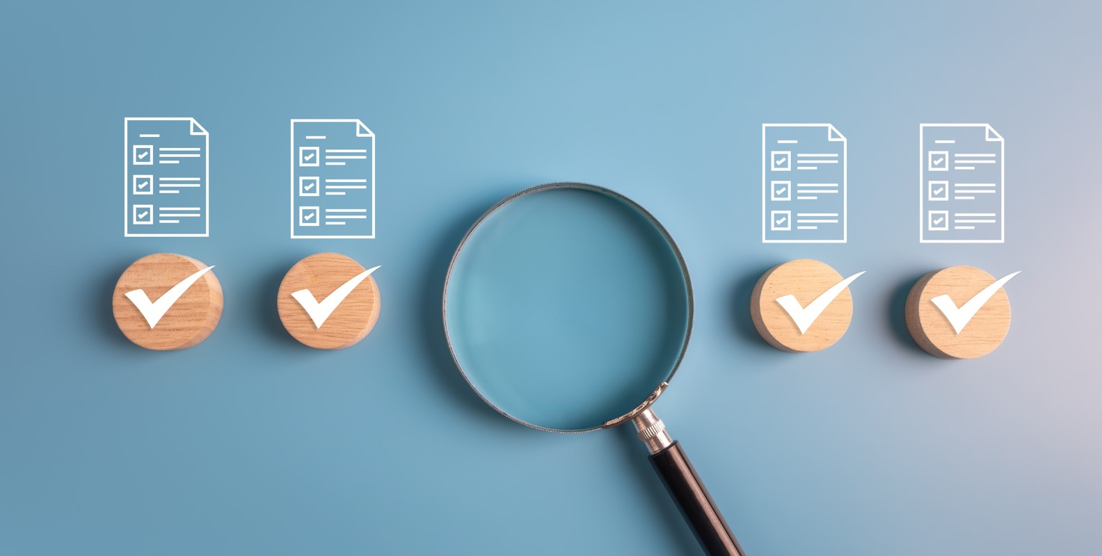 Checkliste, Lupe in der Mitte