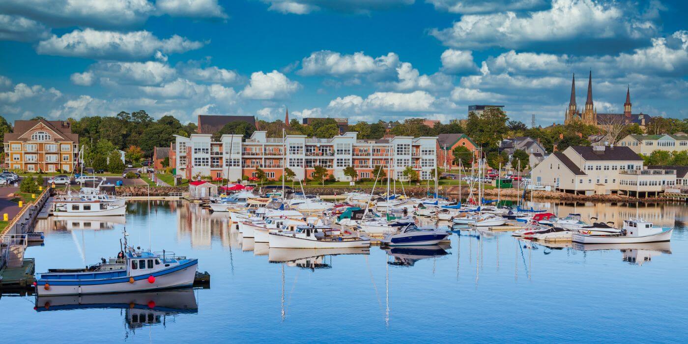 Charlottetown in a Day: A Guide to the Best Sights, Food & History
