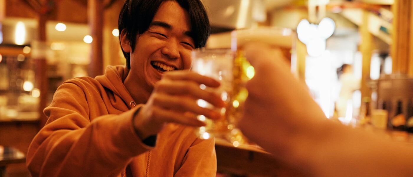 Where to Meet Locals in Osaka: Bar Hopping Tips and Top Spots