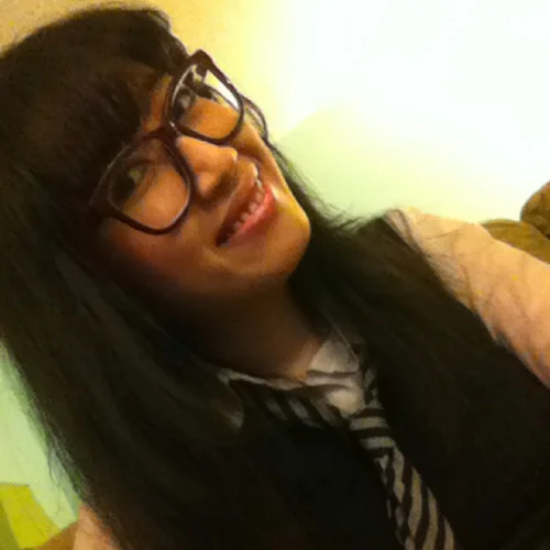 Karina Shum portrait, Flowfellow client featured in testimonial section