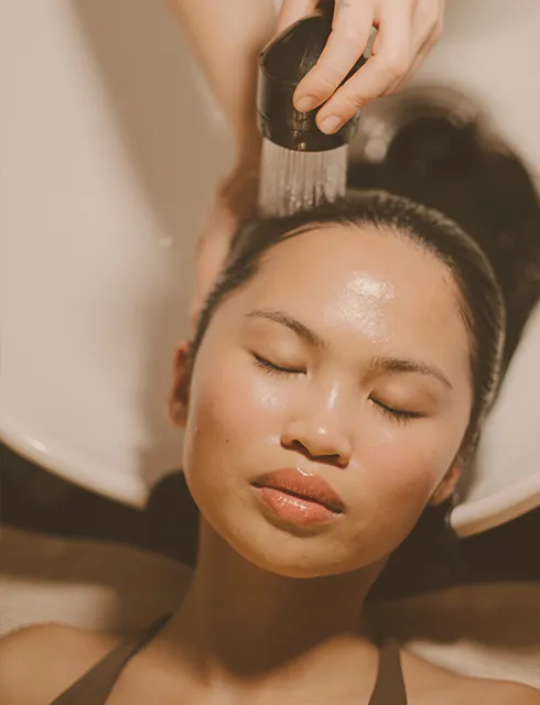 Professional hair wash service