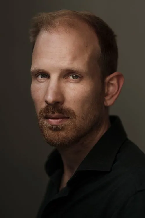 Portrait of Rutger Bregman.