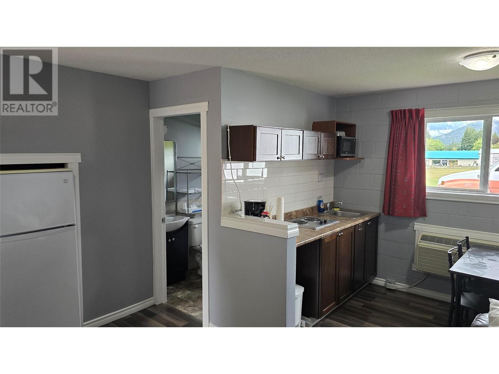 Motel Kitchen Unit