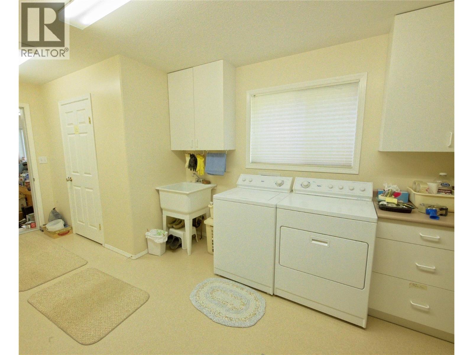 Laundry/Mudroom