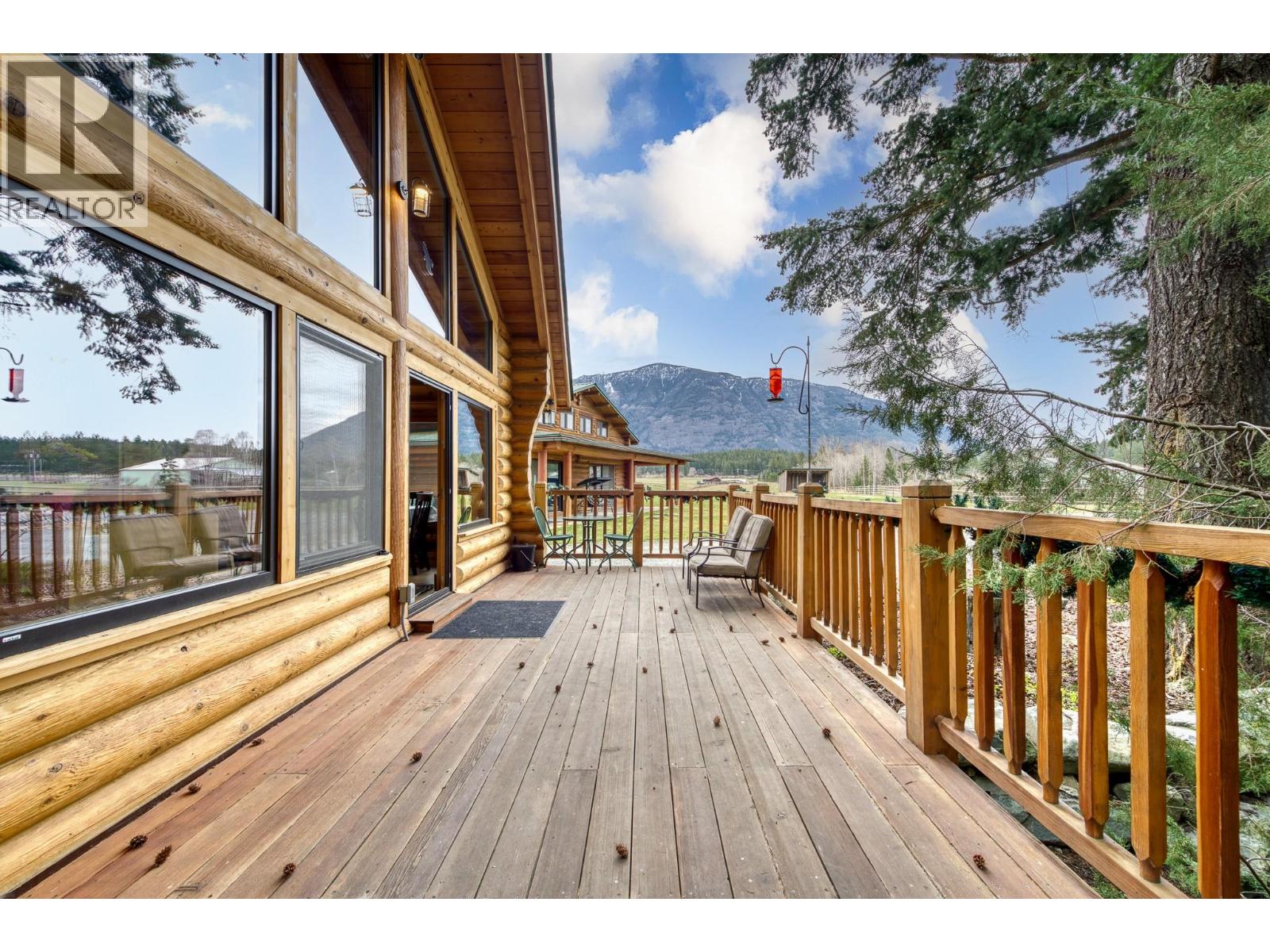 Large Private Deck with a Panoramic Mountain View