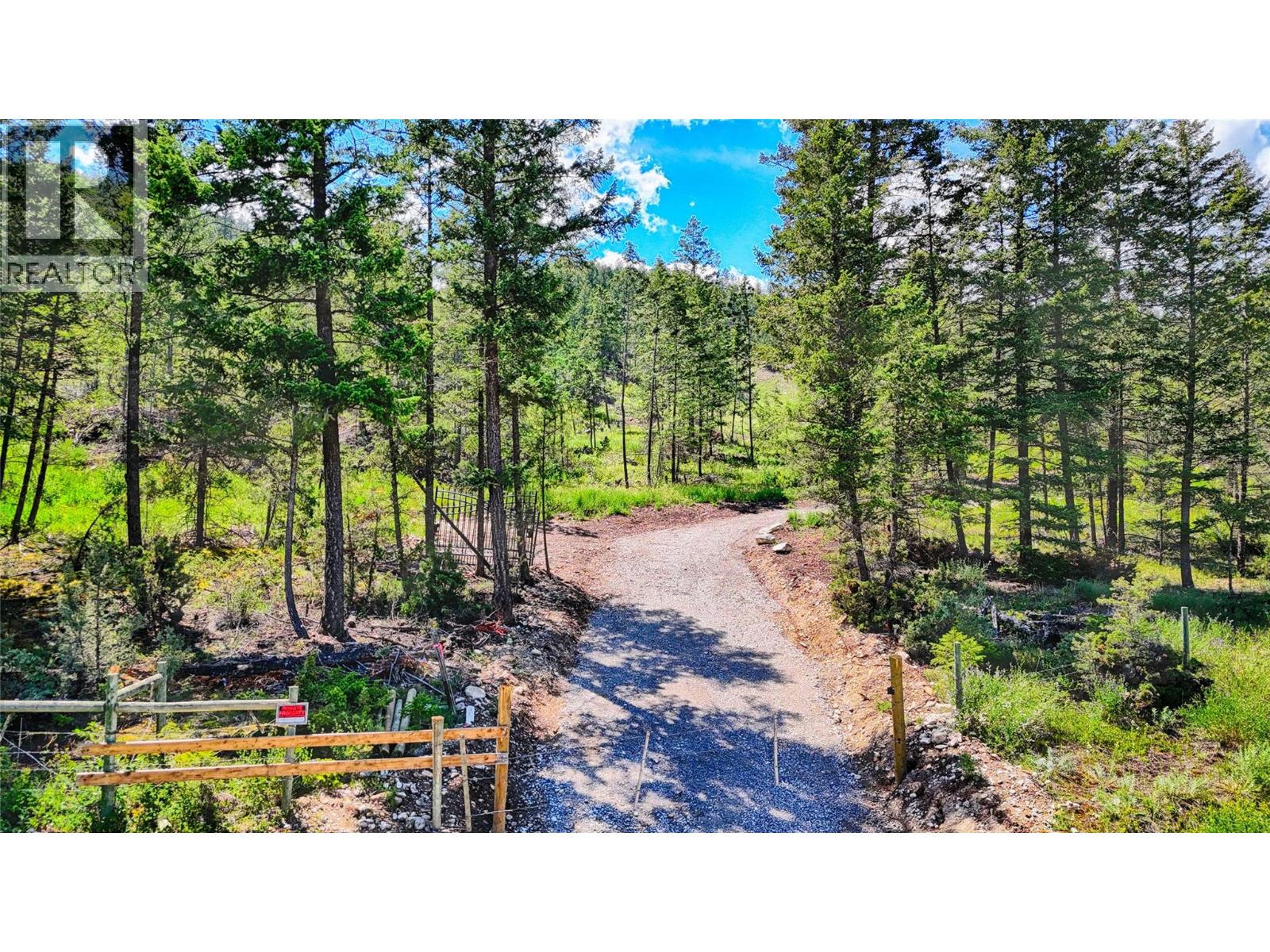 Driveway entry and where the new gate will be
