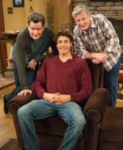 Charlie Sheen, Conner Greene, Jeff Ballard on set of "Anger Management"
