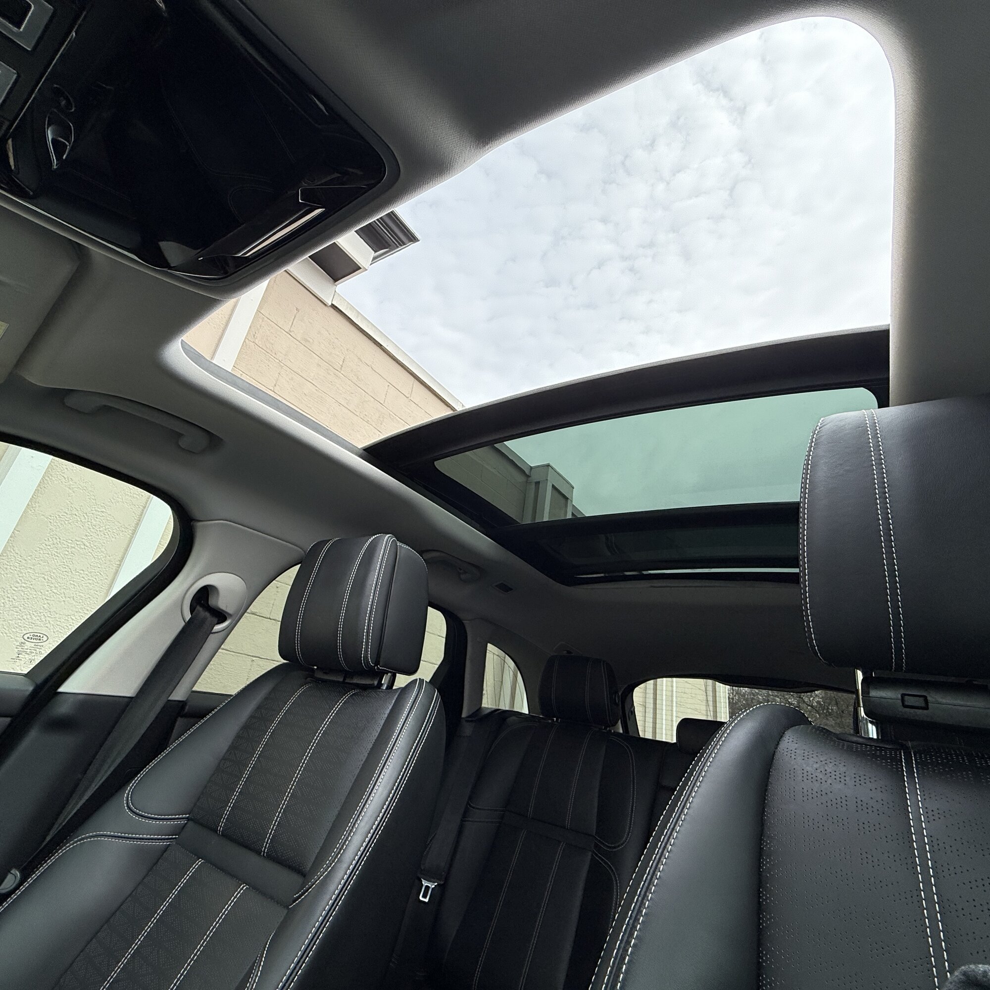 2018 Land Rover Range Rover Velar - Thumbnail 10