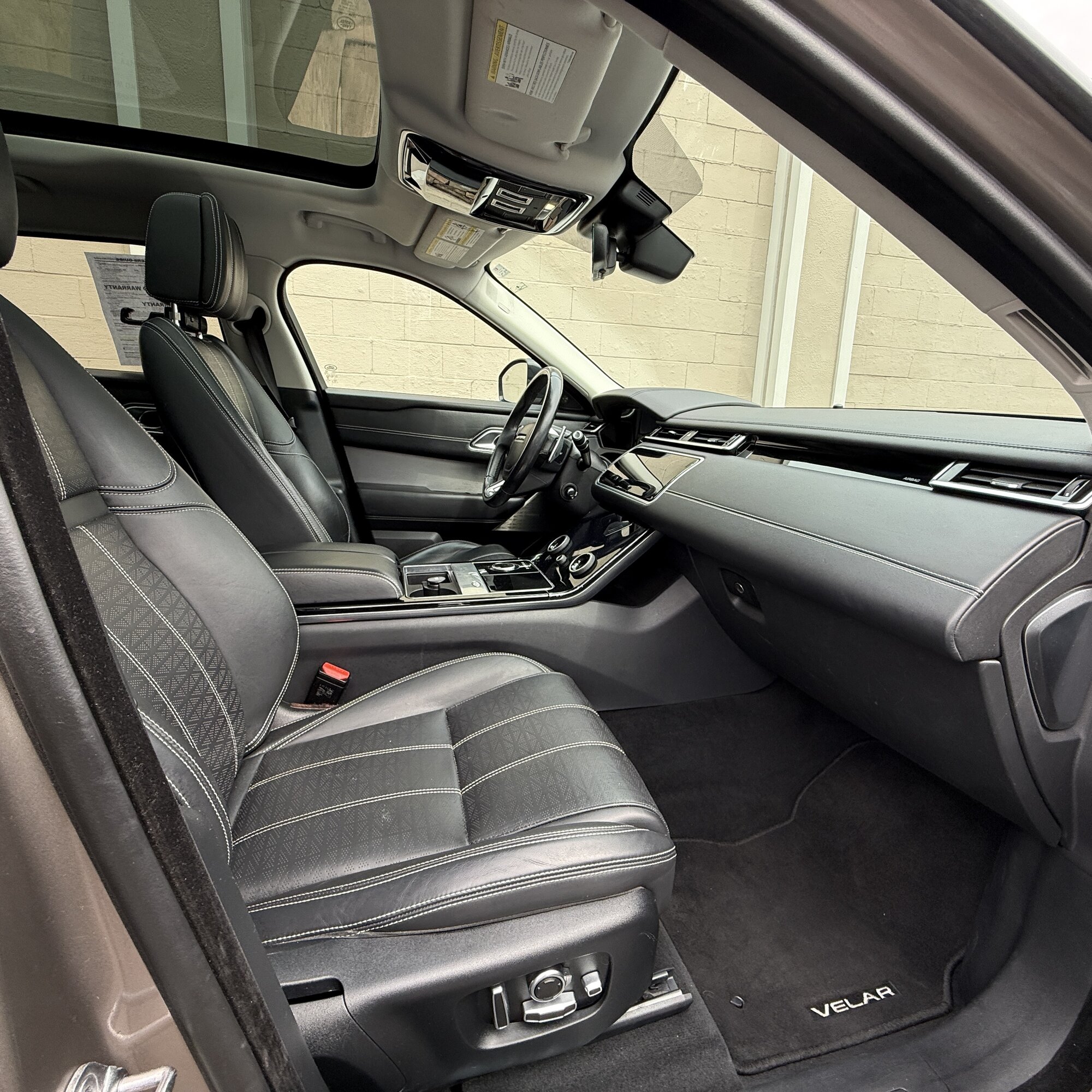 2018 Land Rover Range Rover Velar - Thumbnail 14