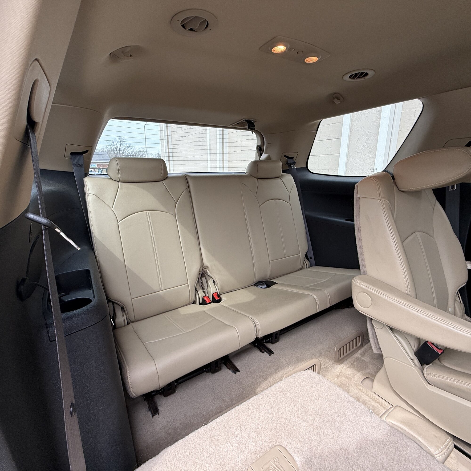 2011 GMC Acadia - Thumbnail 17