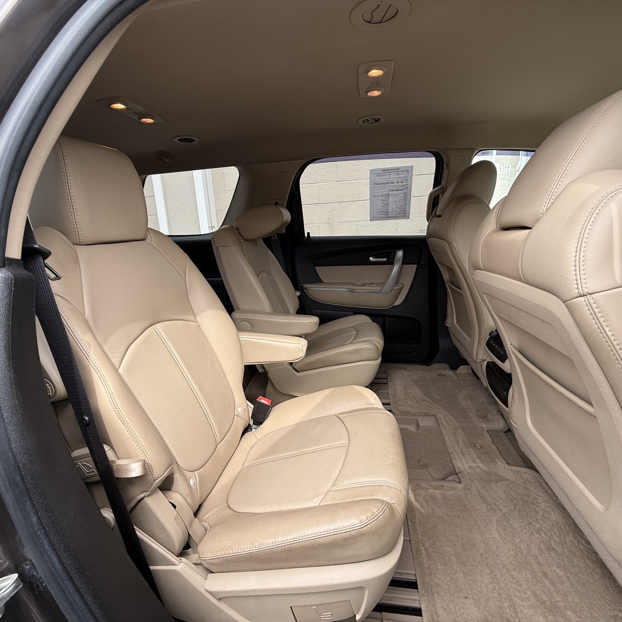 2011 GMC Acadia - Thumbnail 16