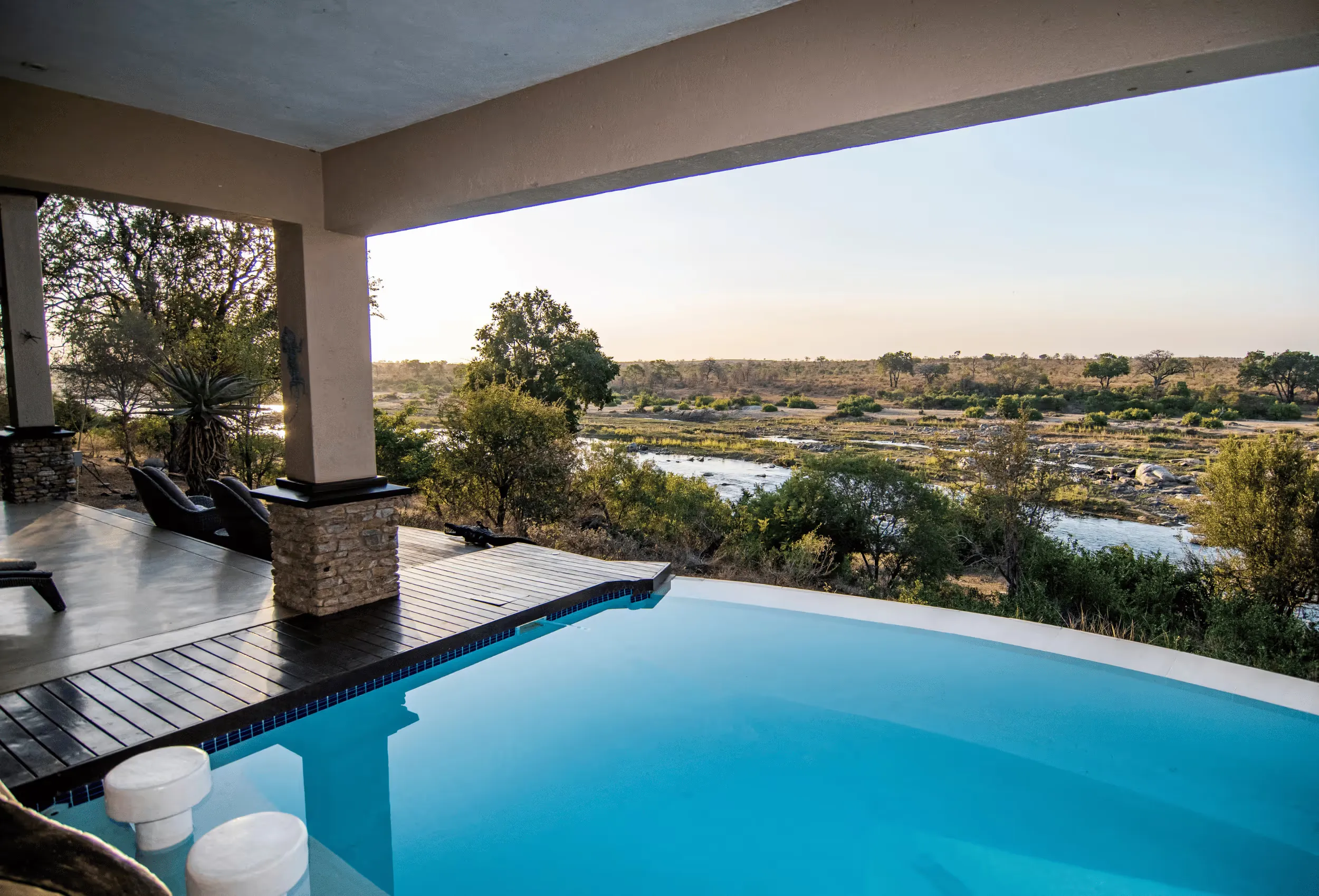 Ngulube Lodge Mjejane – riverside lodge near Kruger in Mjejane Game Reserve