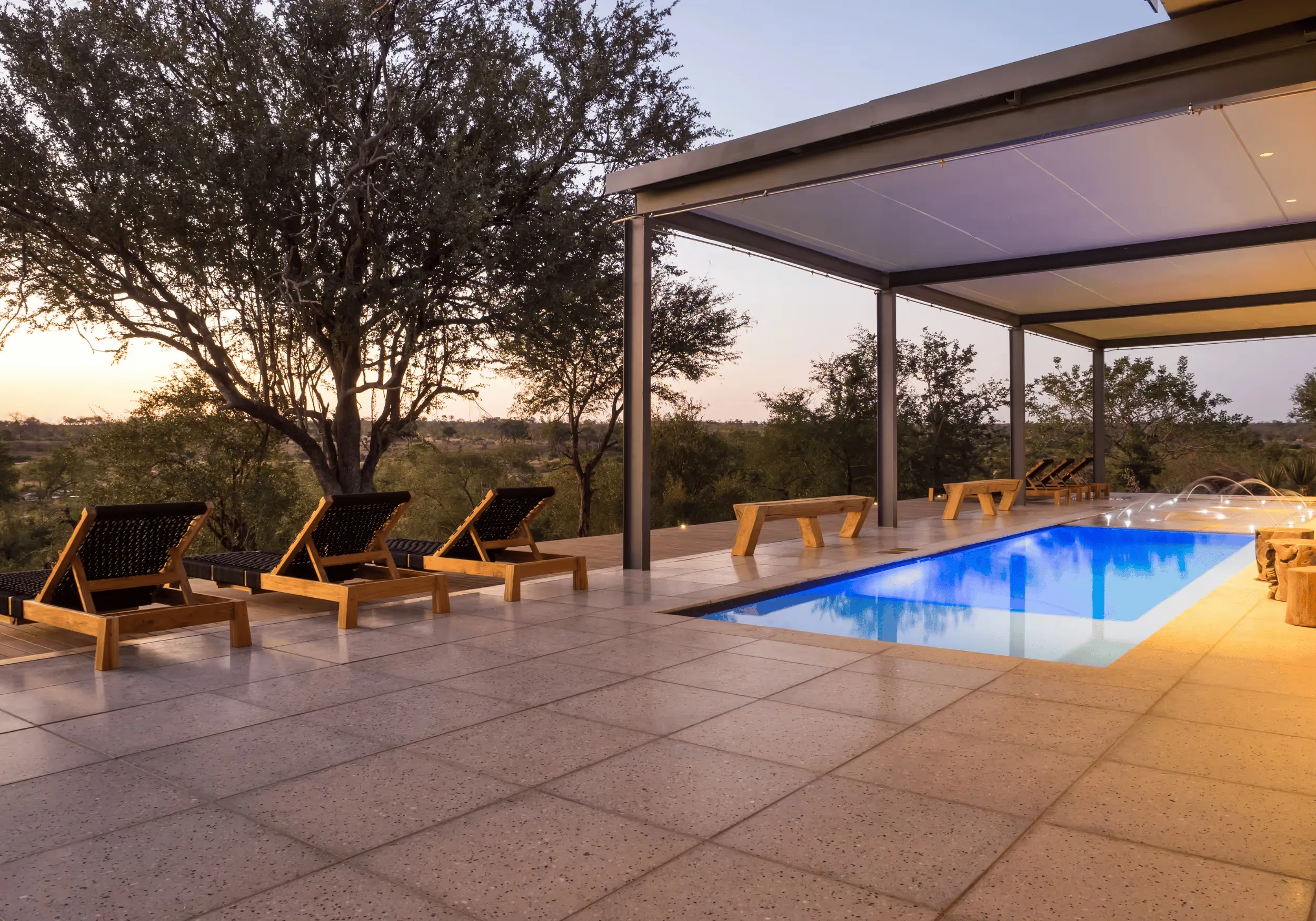 Kruger Lodge Mjejane – Big 5 lodge with river views at Mjejane, bordering Kruger Park