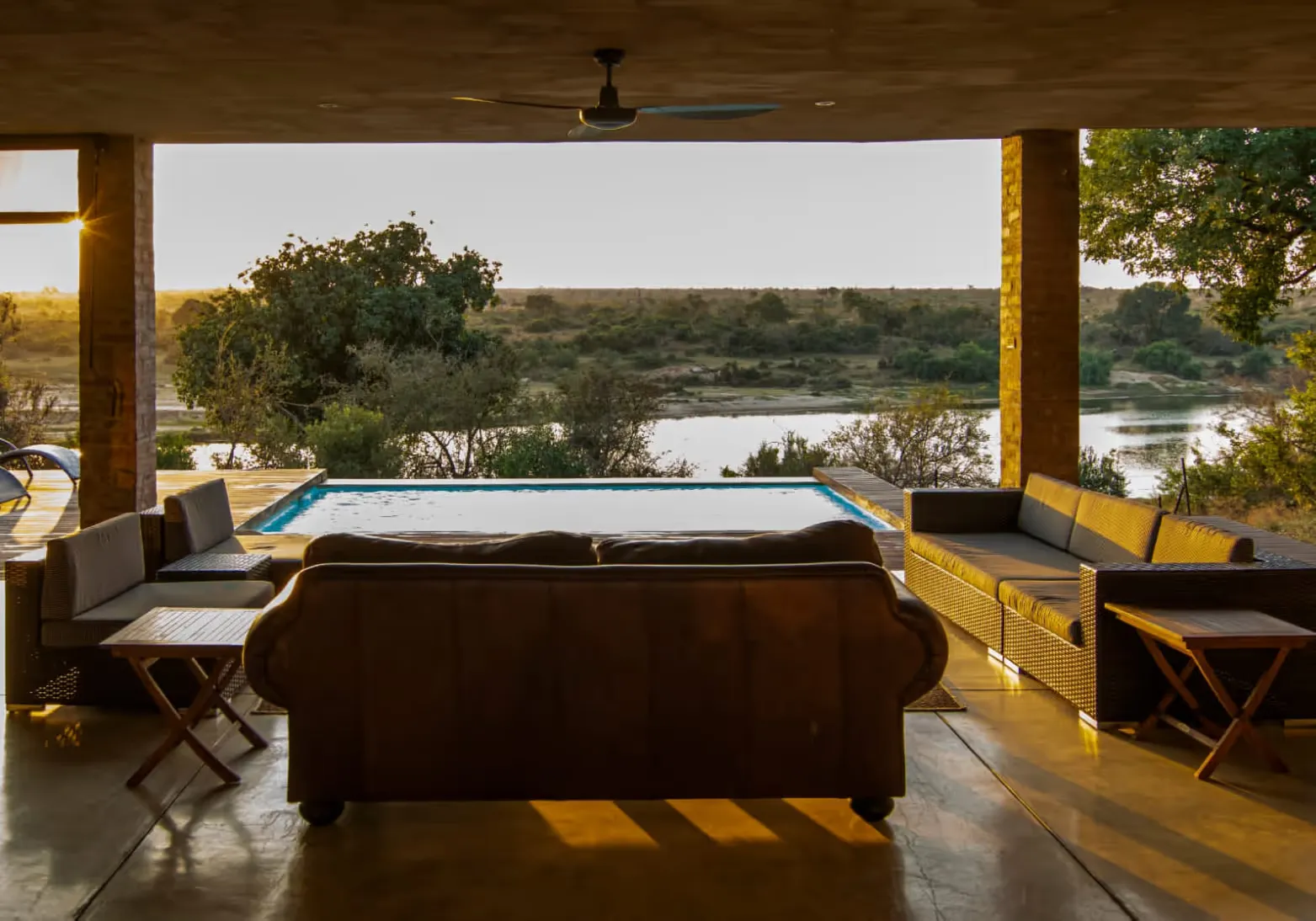 Nzuri River Lodge – tranquil retreat with boma & wildlife views at Mjejane, borderi