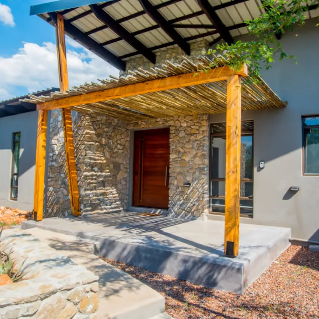 Outside area of a lodge in the Mjejane Game Reserve