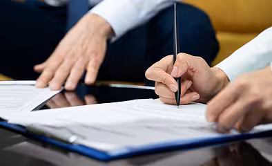 Signing documents for a French will