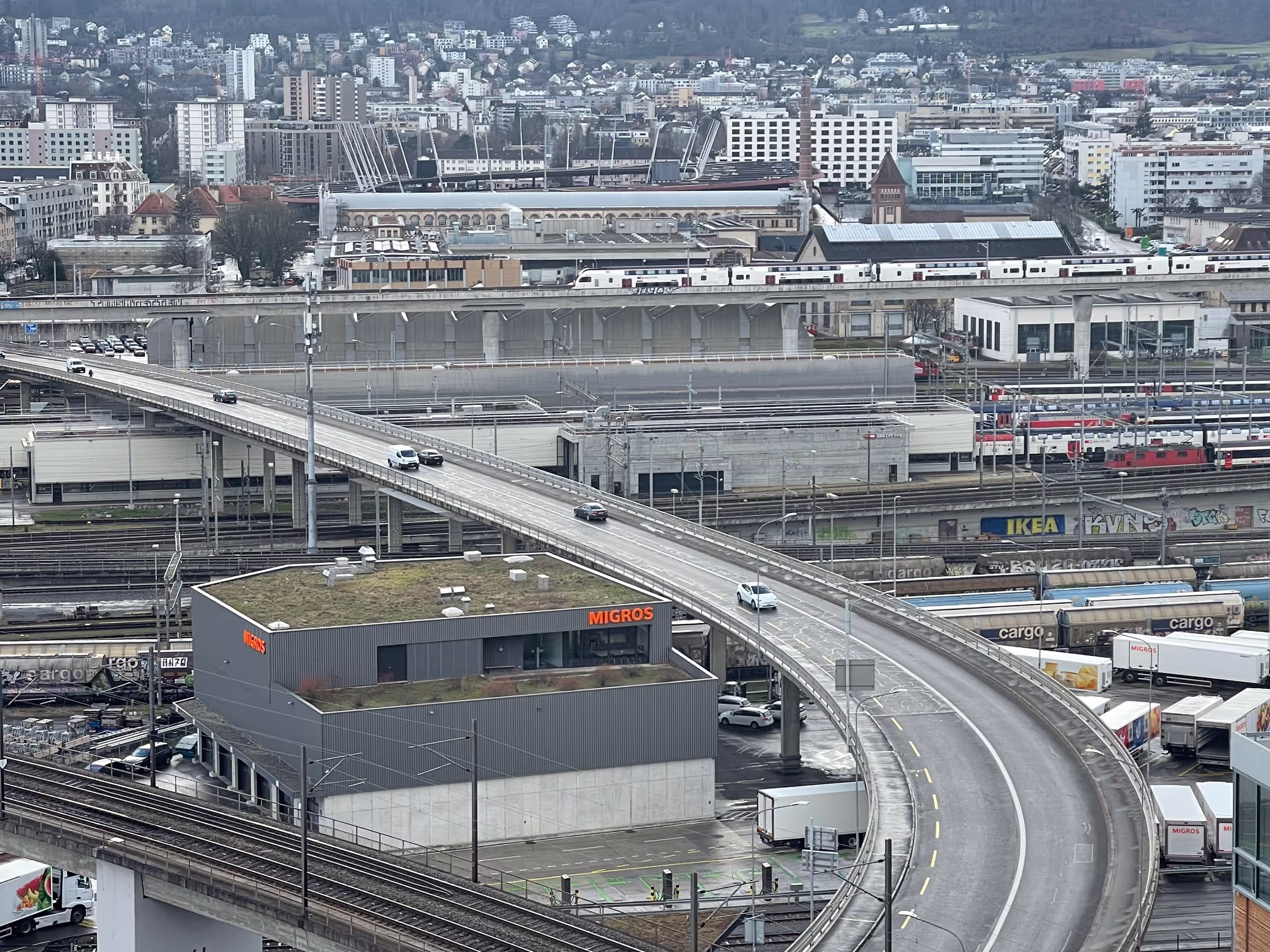 Auto ummelden beim Umzug: Fristen, Kontrollschilder und Kosten